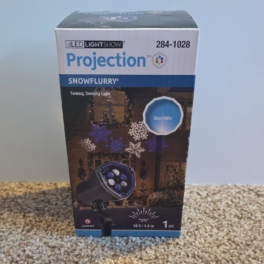 Ourdoor LED Projection Light with Blue and White Snowflurry Display